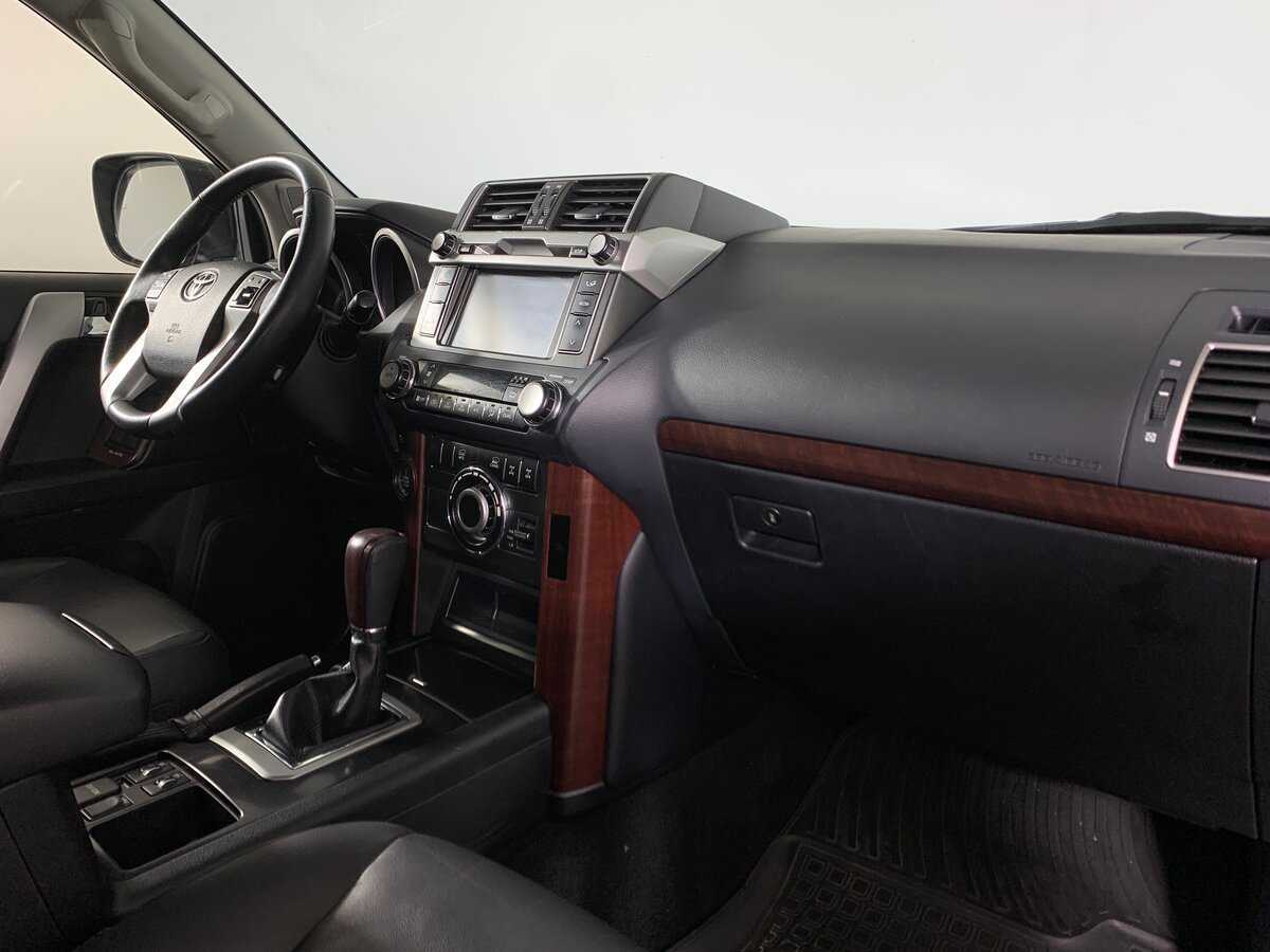Toyota Land Cruiser Prado с пробегом — 2015 год. Фото: #13