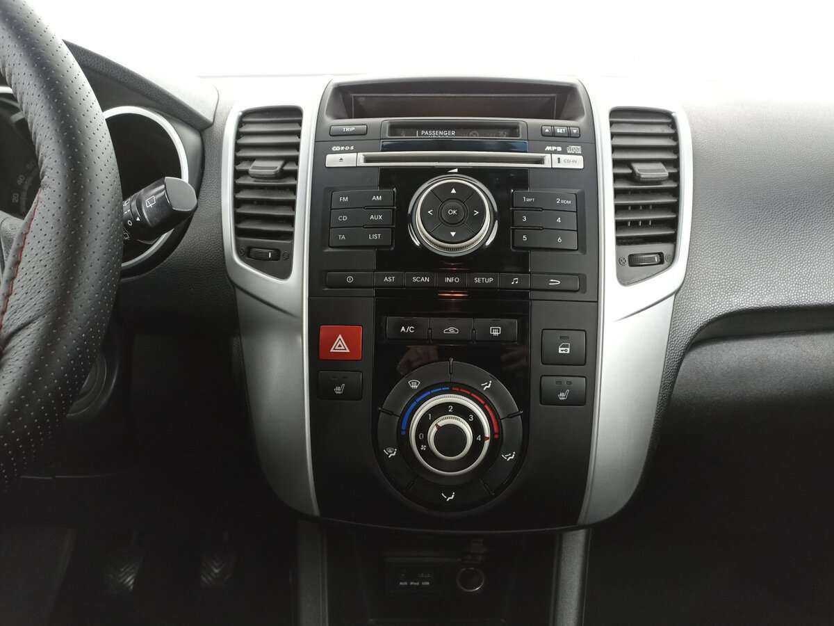 Kia Venga с пробегом — 2014 год. Фото: #10