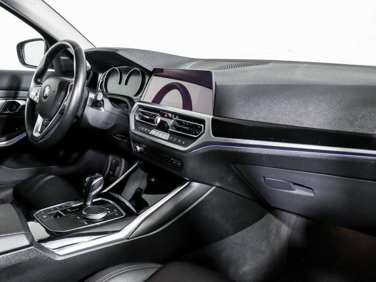 BMW 3 серии с пробегом — 2019 год. Фото: #5