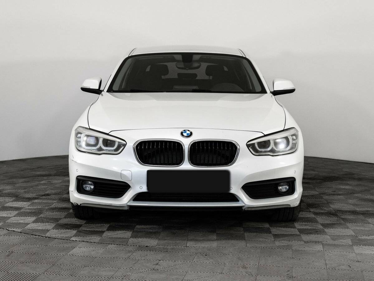 BMW 1 серии с пробегом — 2017 год. Фото: #2
