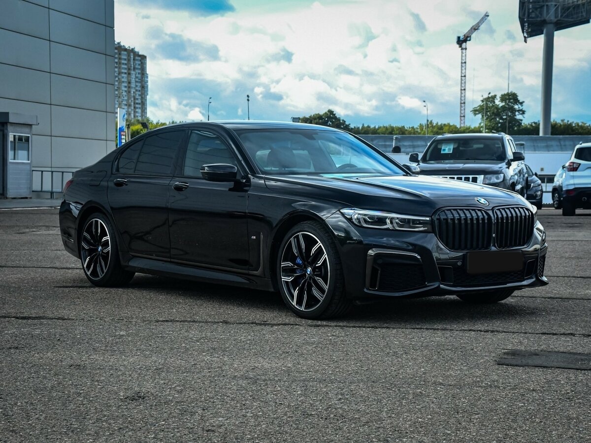 BMW 7 серии с пробегом — 2020 год. Фото: #2