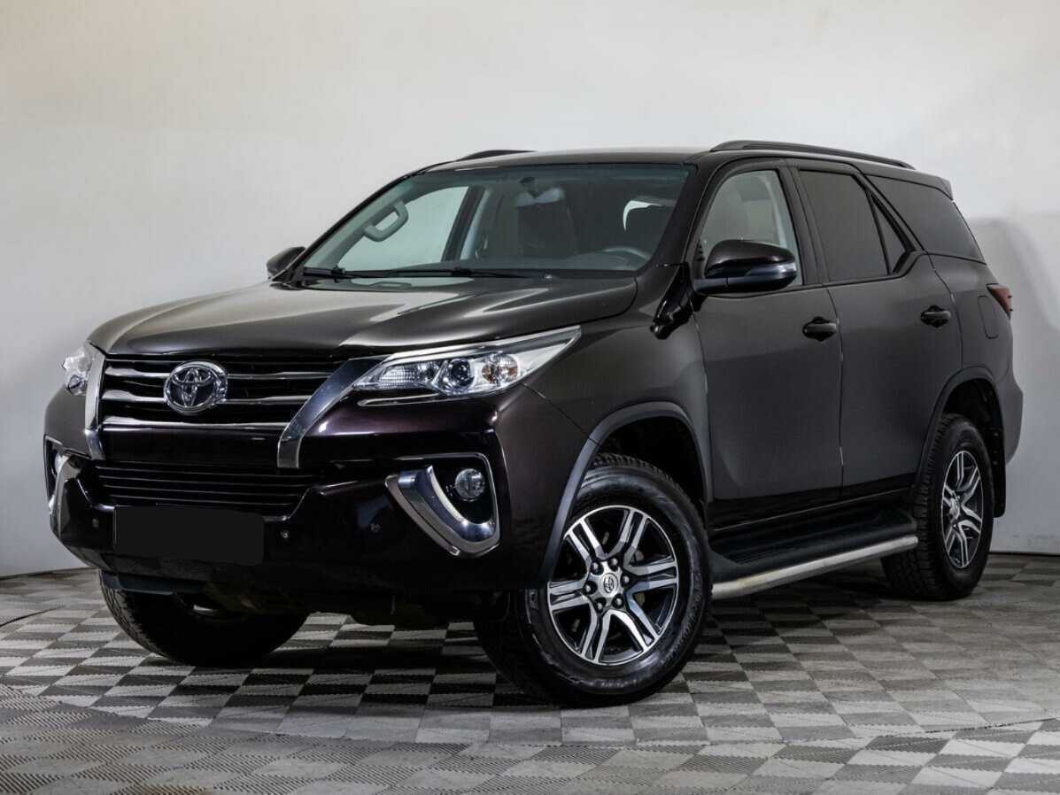 Toyota Fortuner с пробегом — 2018 год. Фото: #0