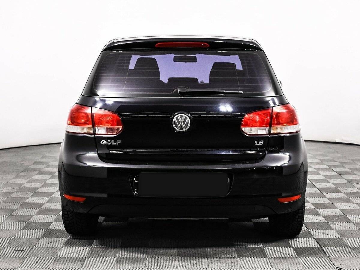 Volkswagen Golf с пробегом — 2010 год. Фото: #5