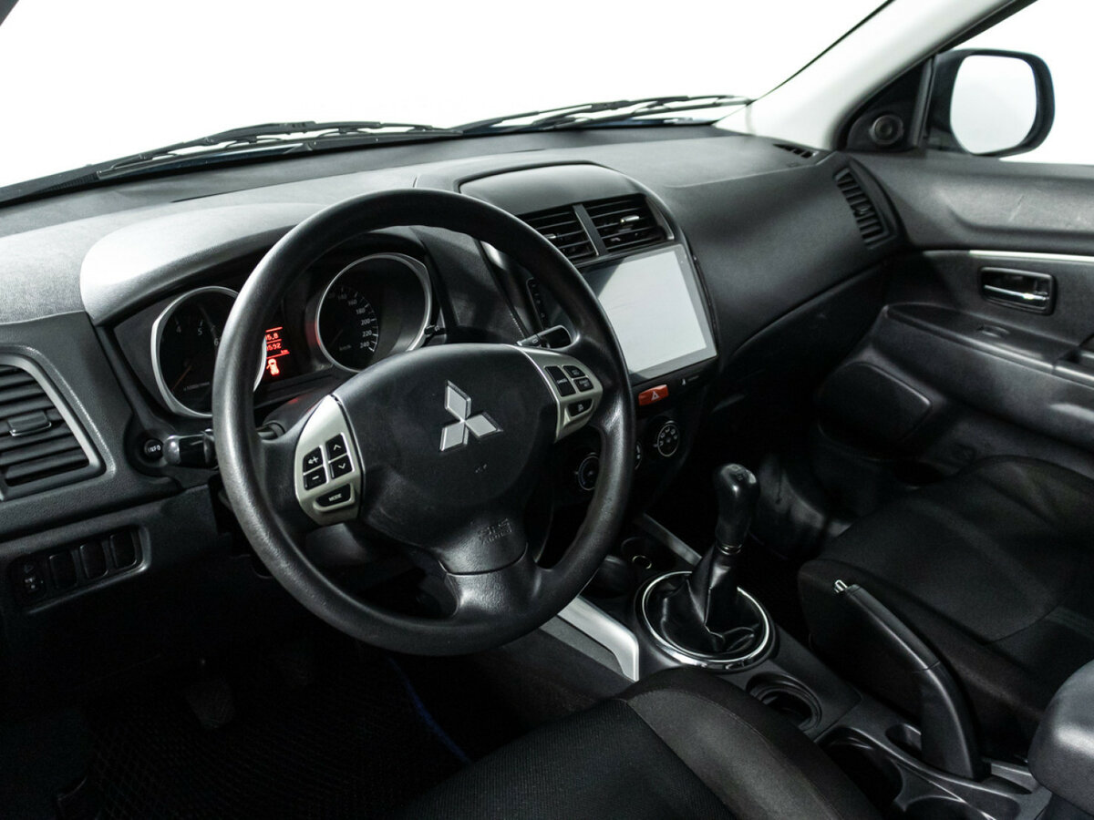 Mitsubishi ASX с пробегом — 2011 год. Фото: #6