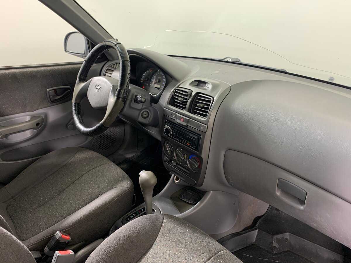Hyundai Accent с пробегом — 2004 год. Фото: #13