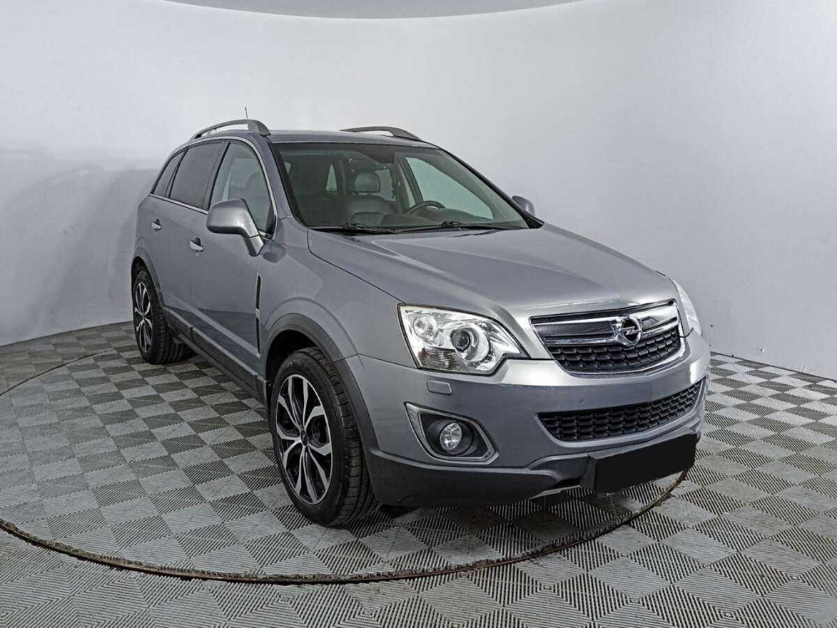 Opel Antara с пробегом — 2012 год. Фото: #2