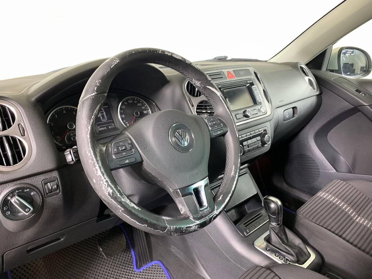 Volkswagen Tiguan с пробегом — 2011 год. Фото: #10