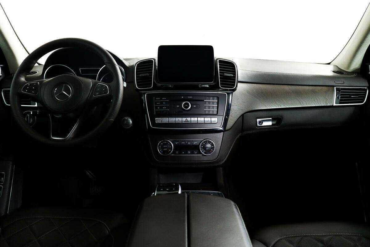 Mercedes-Benz GLS с пробегом — 2016 год. Фото: #10