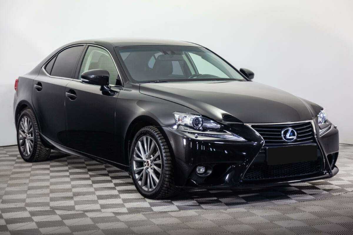 Lexus IS с пробегом — 2014 год. Фото: #2