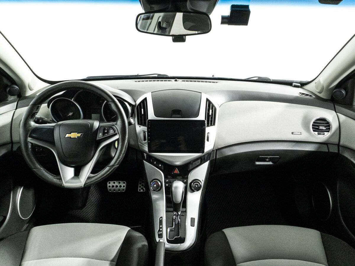 Chevrolet Cruze с пробегом — 2013 год. Фото: #12