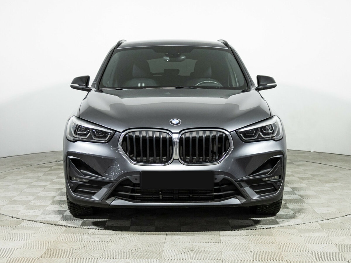 BMW X1 с пробегом — 2020 год. Фото: #1