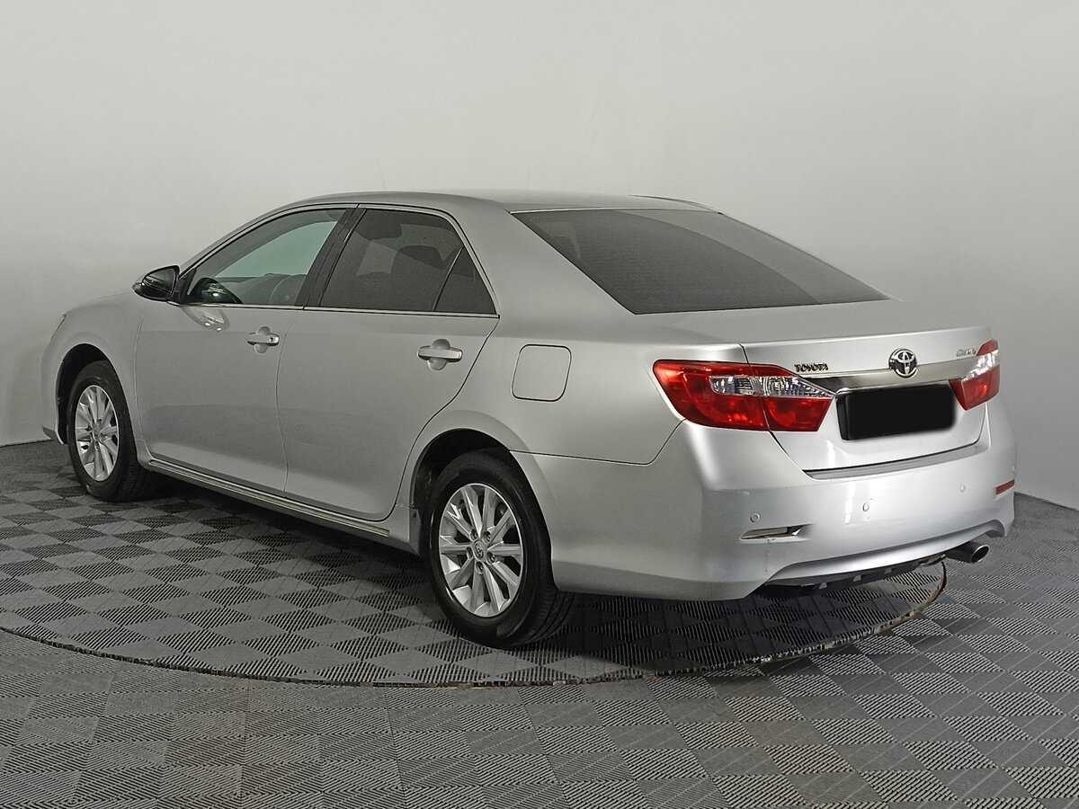 Toyota Camry с пробегом — 2013 год. Фото: #6