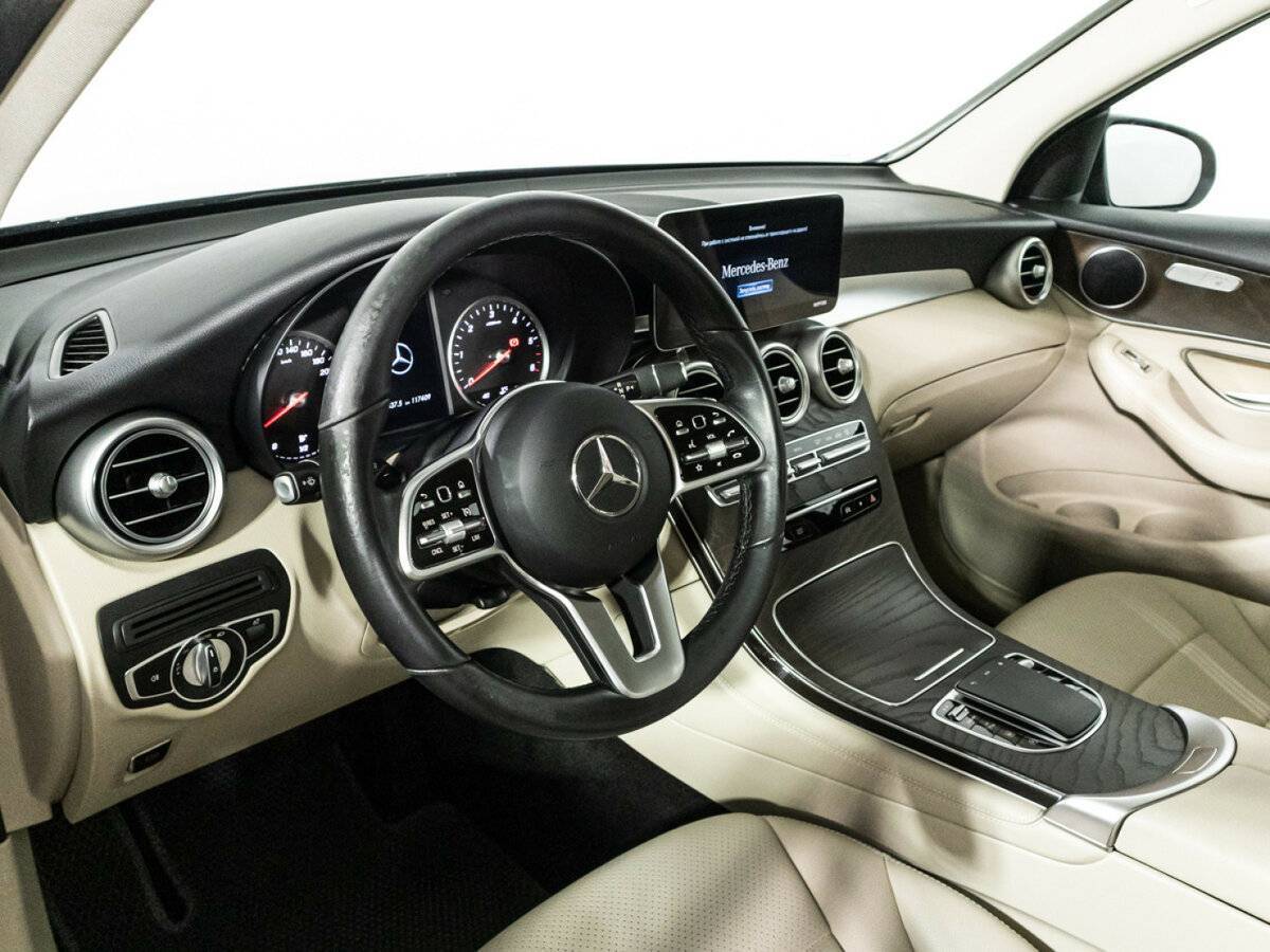 Mercedes-Benz GLC с пробегом — 2020 год. Фото: #10