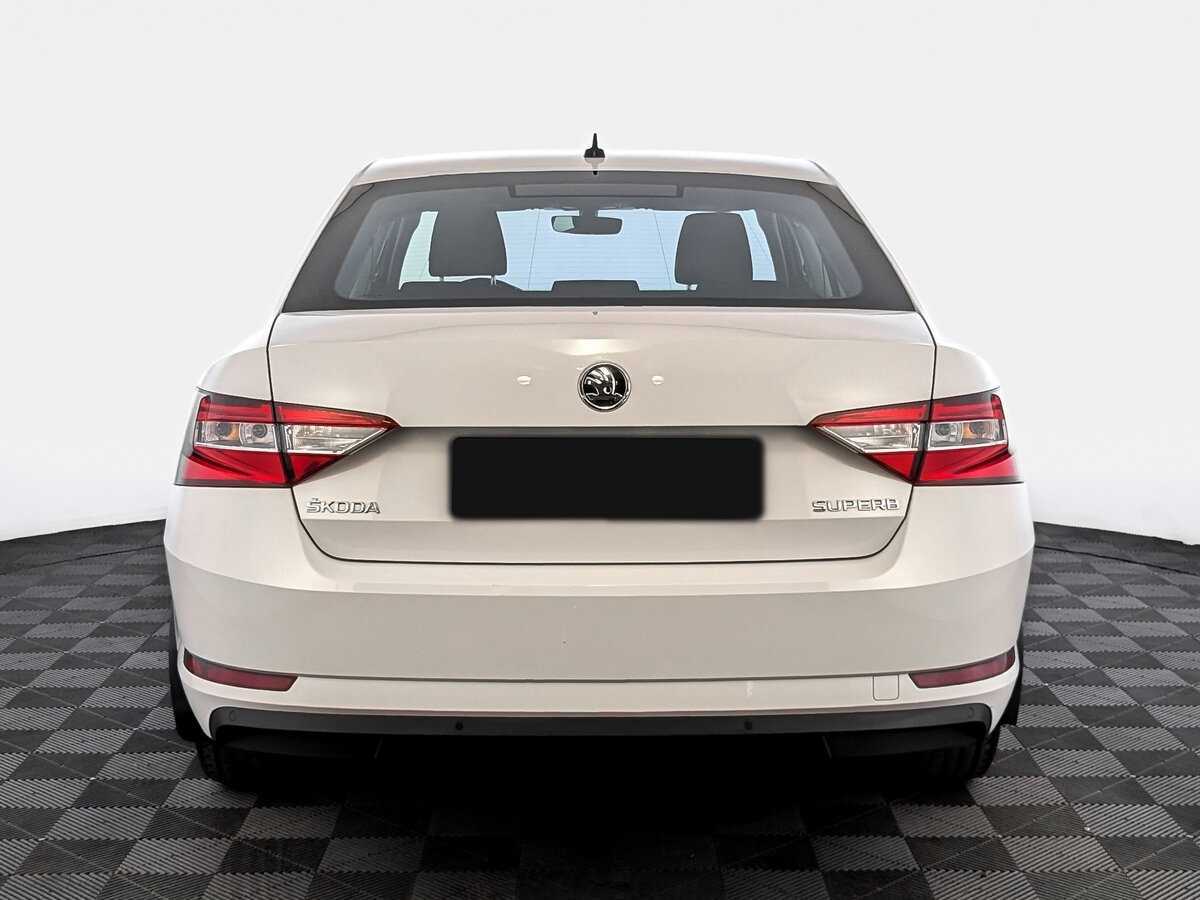 Skoda Superb с пробегом — 2017 год. Фото: #5