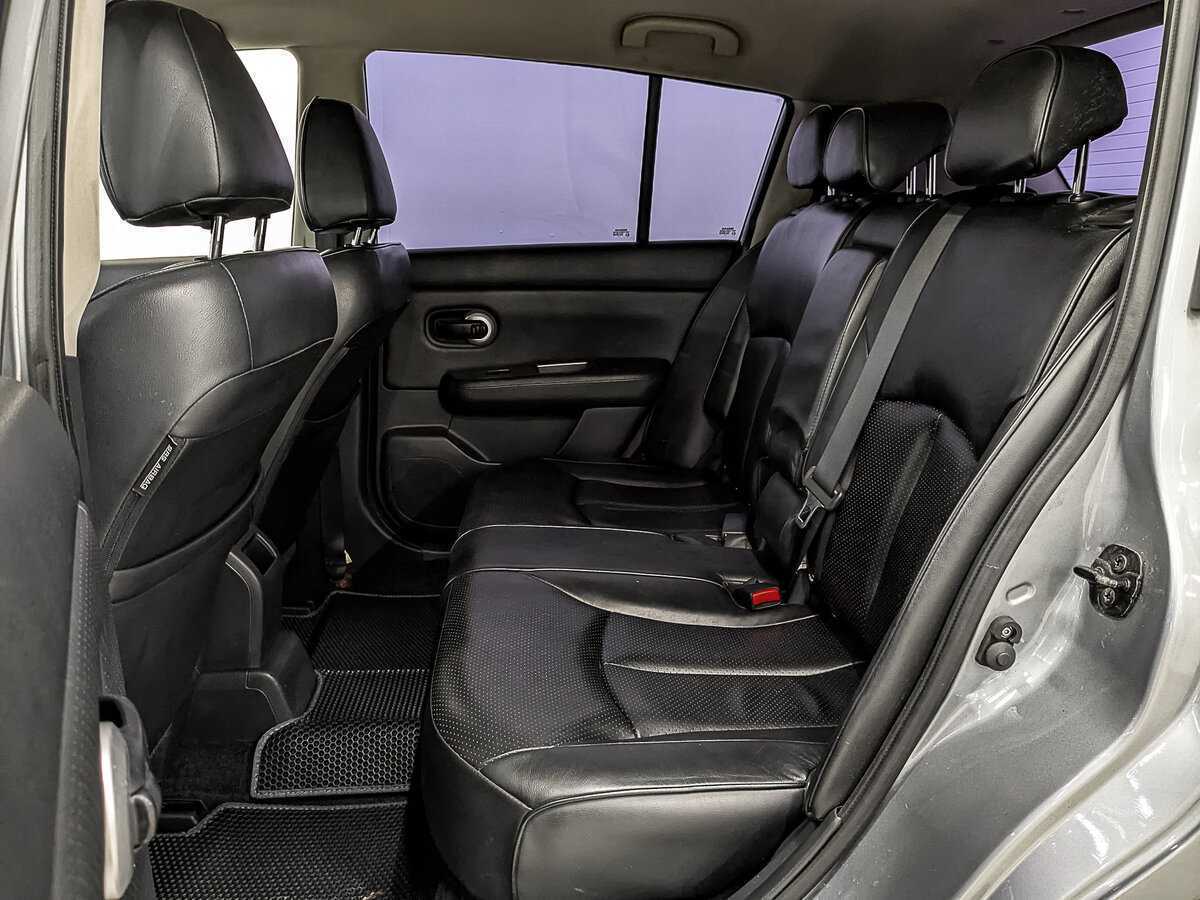 Nissan Tiida с пробегом — 2008 год. Фото: #16