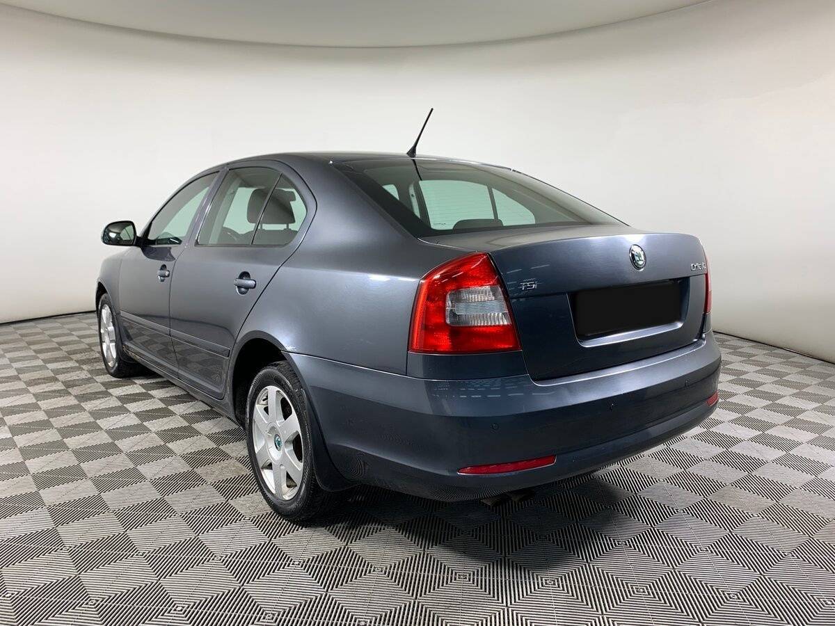 Skoda Octavia с пробегом — 2011 год. Фото: #6