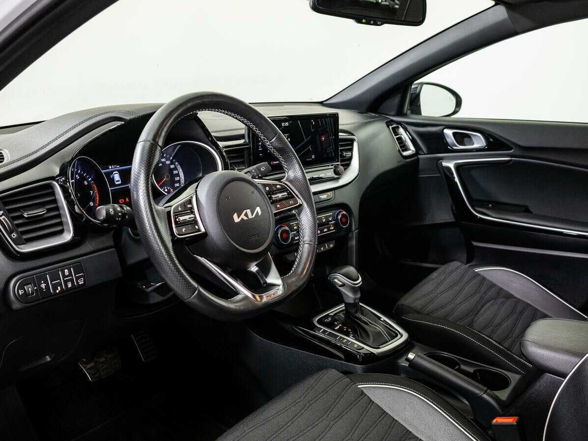 Kia Ceed с пробегом — 2021 год. Фото: #10