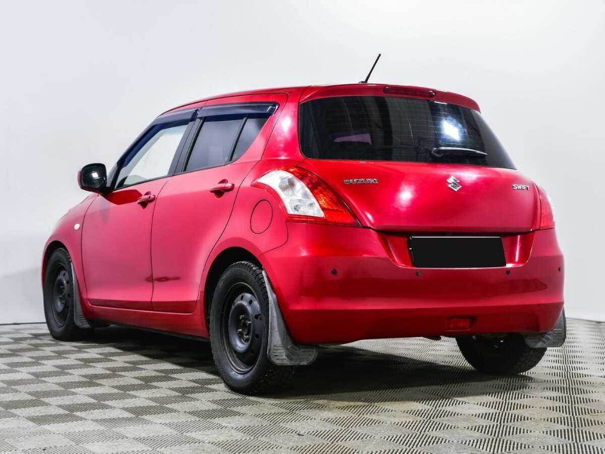Suzuki Swift с пробегом — 2011 год. Фото: #5