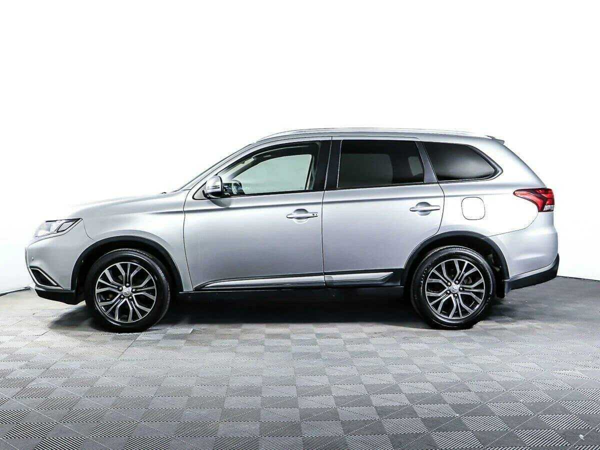 Mitsubishi Outlander с пробегом — 2016 год. Фото: #6