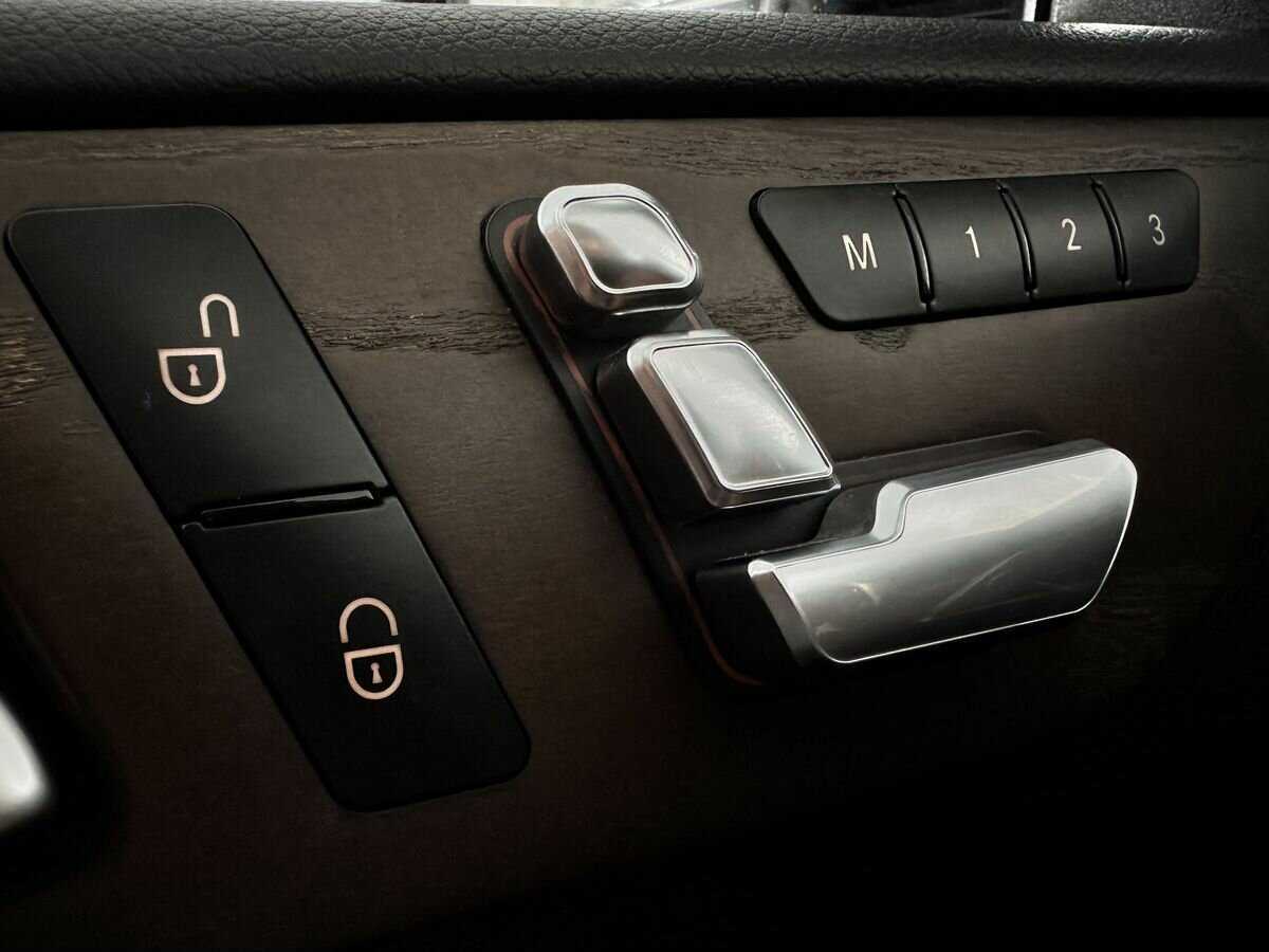 Mercedes-Benz GL-Класс с пробегом — 2015 год. Фото: #16