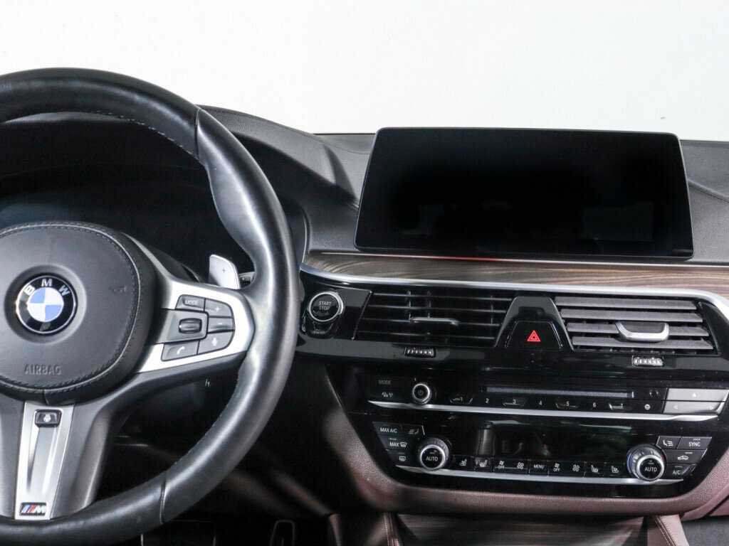 BMW 5 серии с пробегом — 2018 год. Фото: #10