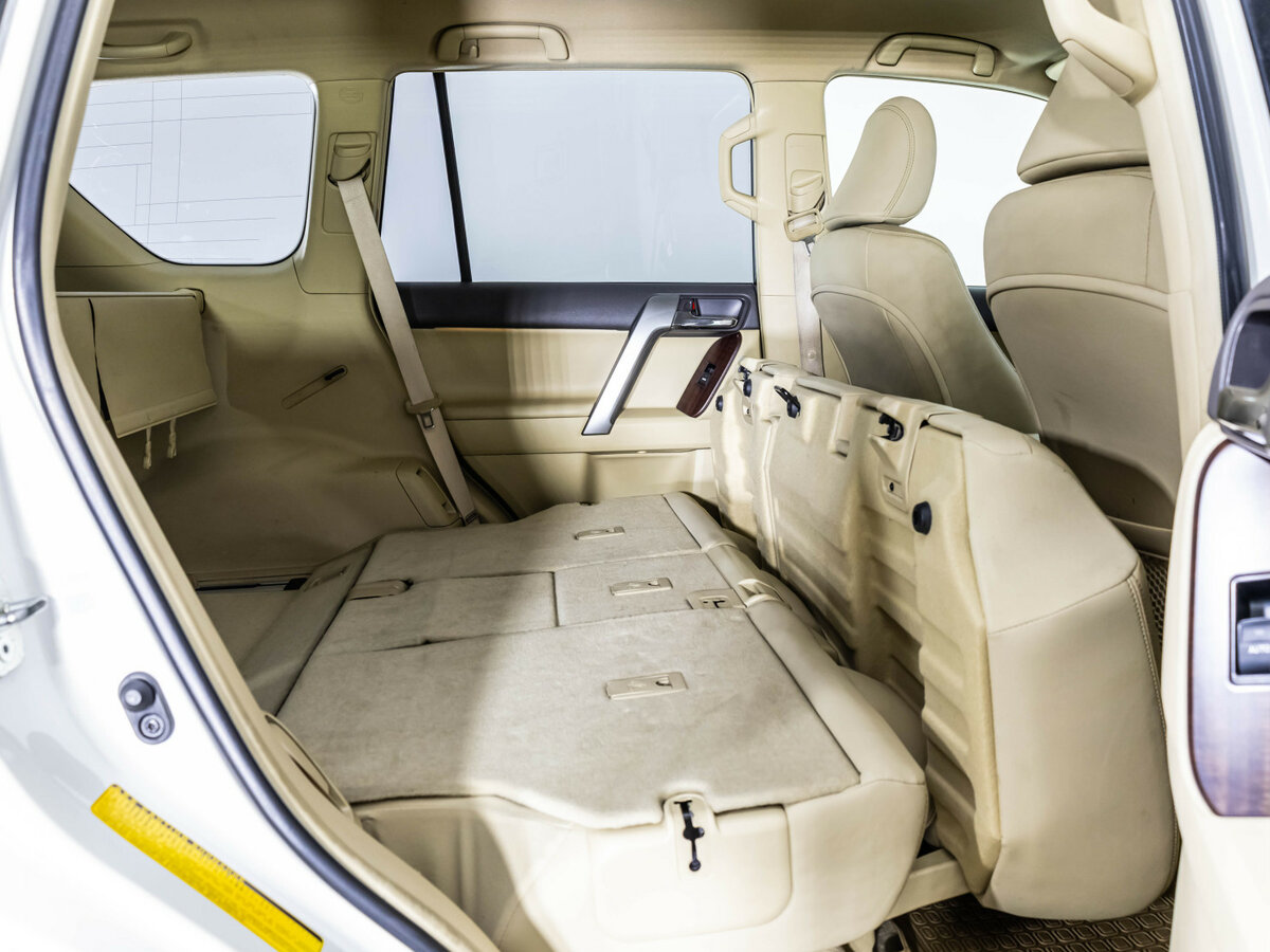 Toyota Land Cruiser Prado с пробегом — 2016 год. Фото: #19