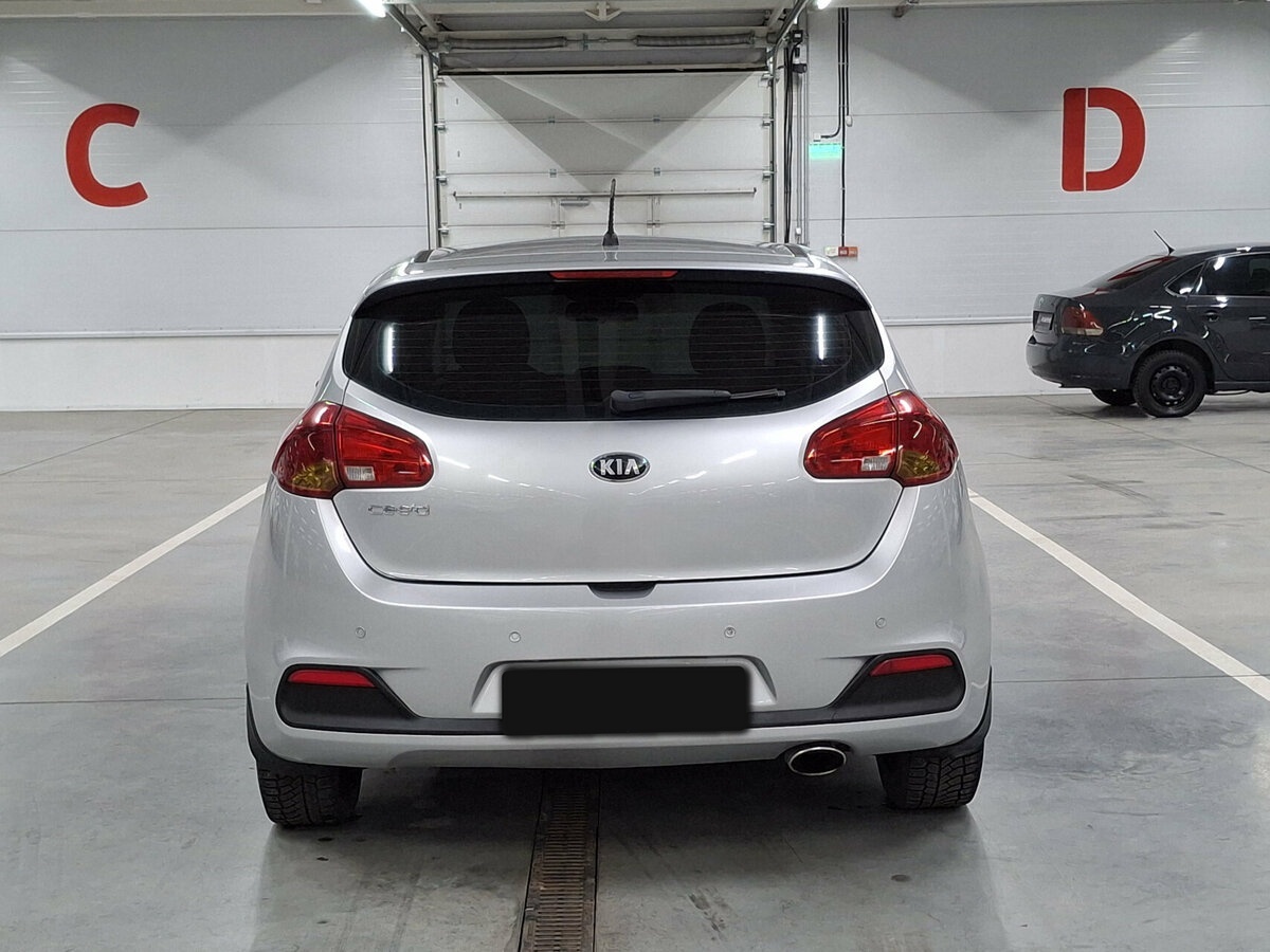 Kia Ceed с пробегом — 2013 год. Фото: #5