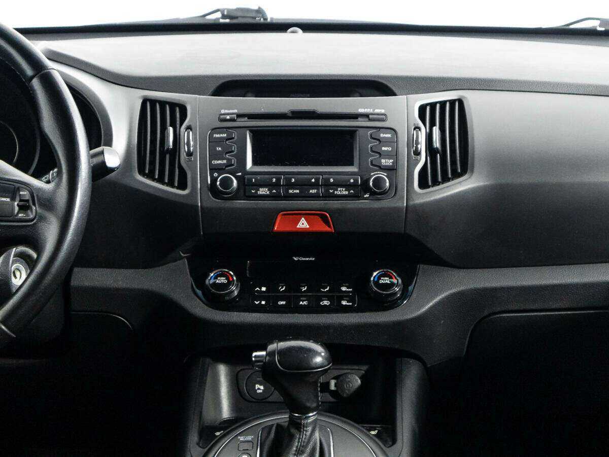 Kia Sportage с пробегом — 2011 год. Фото: #13
