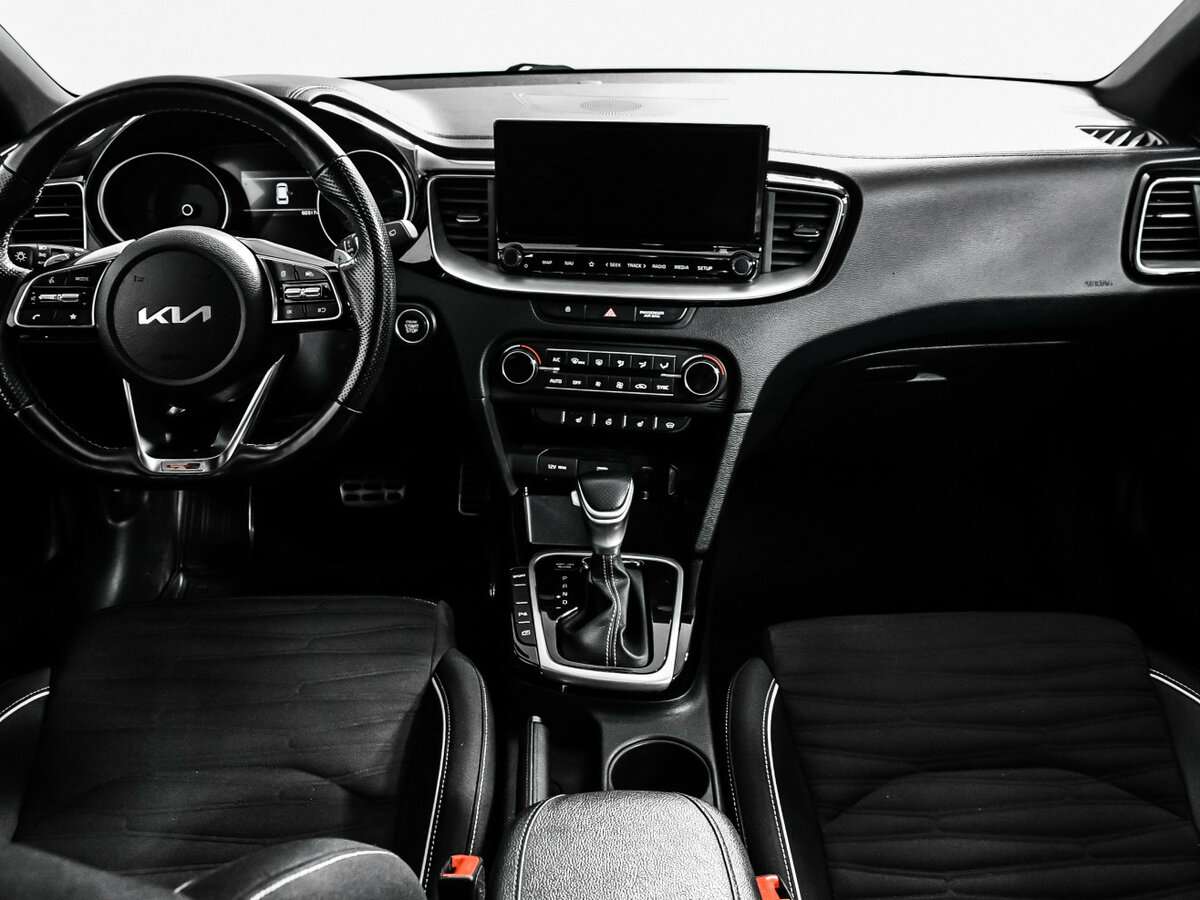 Kia Ceed с пробегом — 2021 год. Фото: #10
