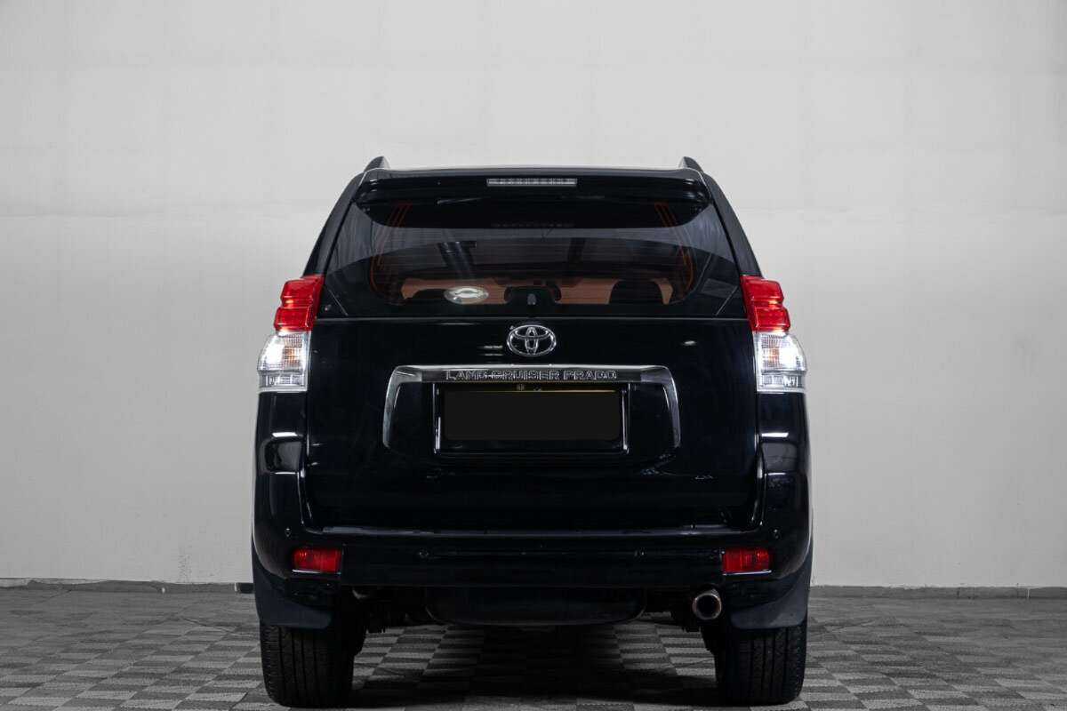 Toyota Land Cruiser Prado с пробегом — 2010 год. Фото: #2