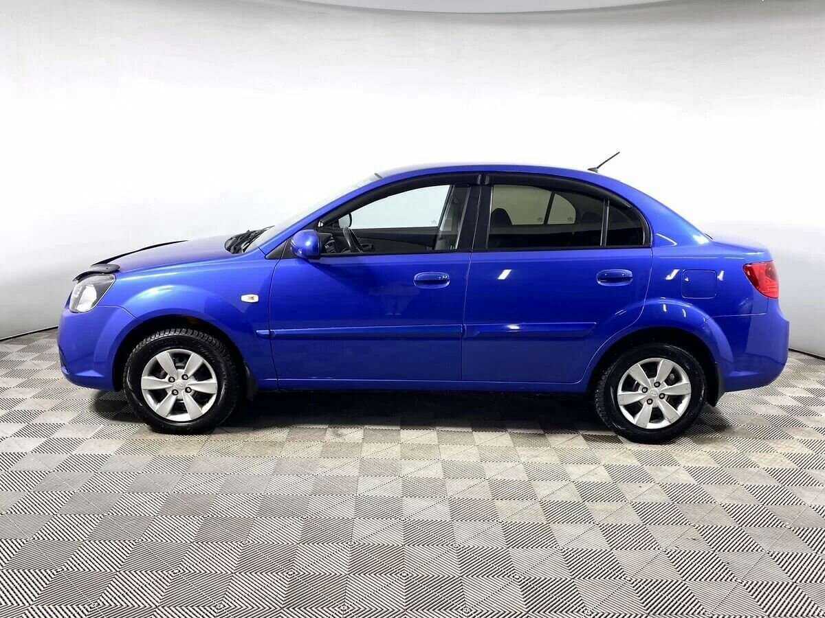 Kia Rio с пробегом — 2010 год. Фото: #6