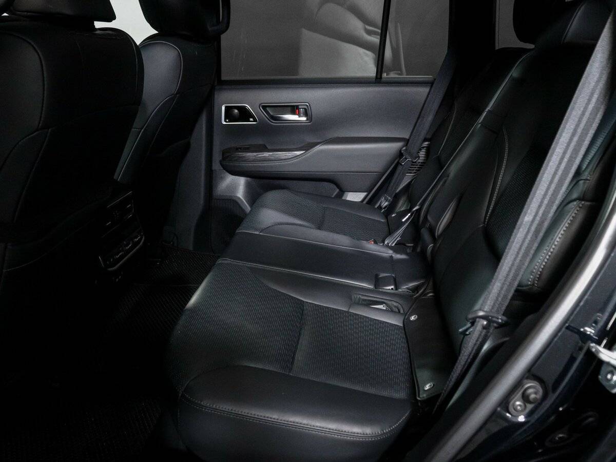 Toyota Land Cruiser с пробегом — 2021 год. Фото: #9