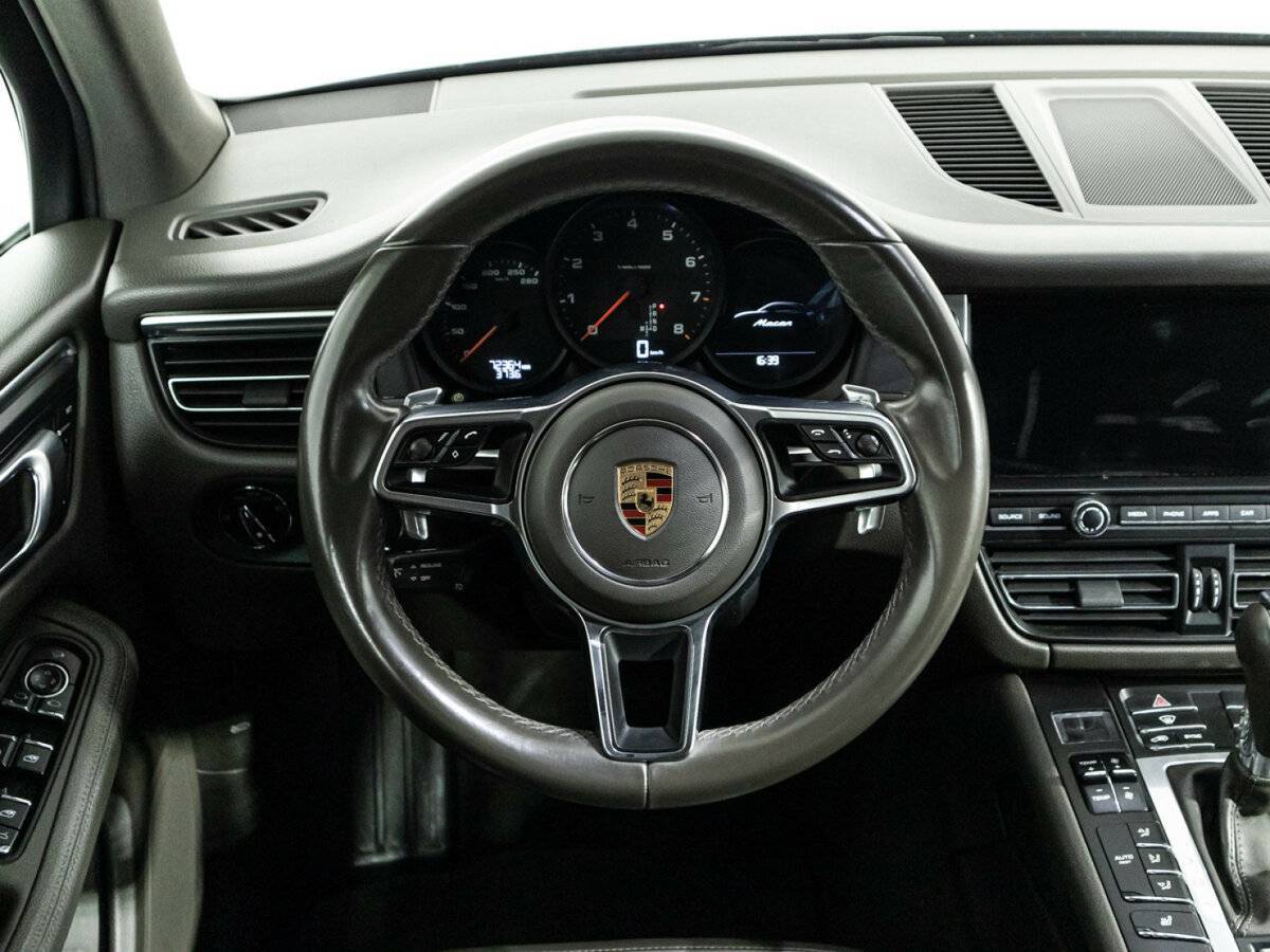 Porsche Macan с пробегом — 2019 год. Фото: #14