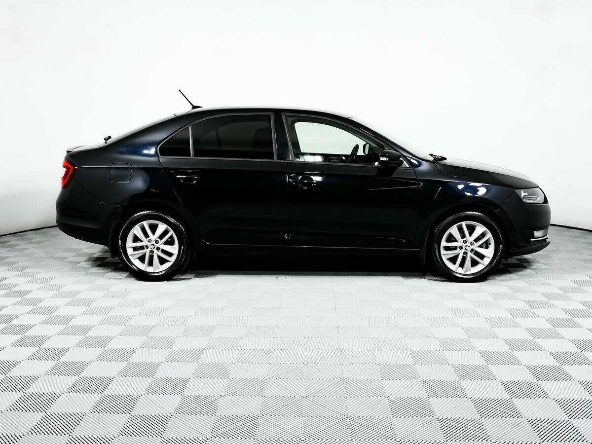Skoda Rapid с пробегом — 2018 год. Фото: #3