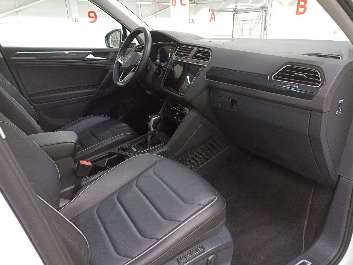 Volkswagen Tiguan с пробегом — 2022 год. Фото: #10