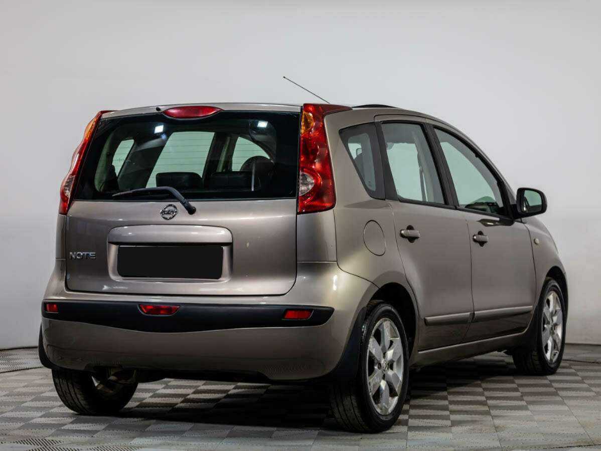 Nissan Note с пробегом — 2007 год. Фото: #3