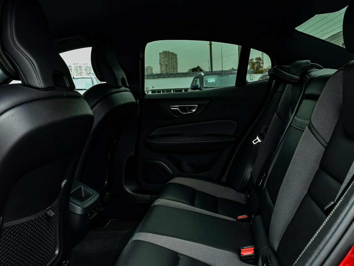 Volvo S60 с пробегом — 2019 год. Фото: #12