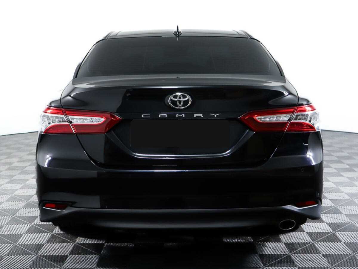 Toyota Camry с пробегом — 2021 год. Фото: #5
