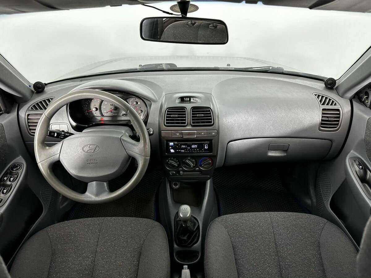 Hyundai Accent с пробегом — 2004 год. Фото: #7