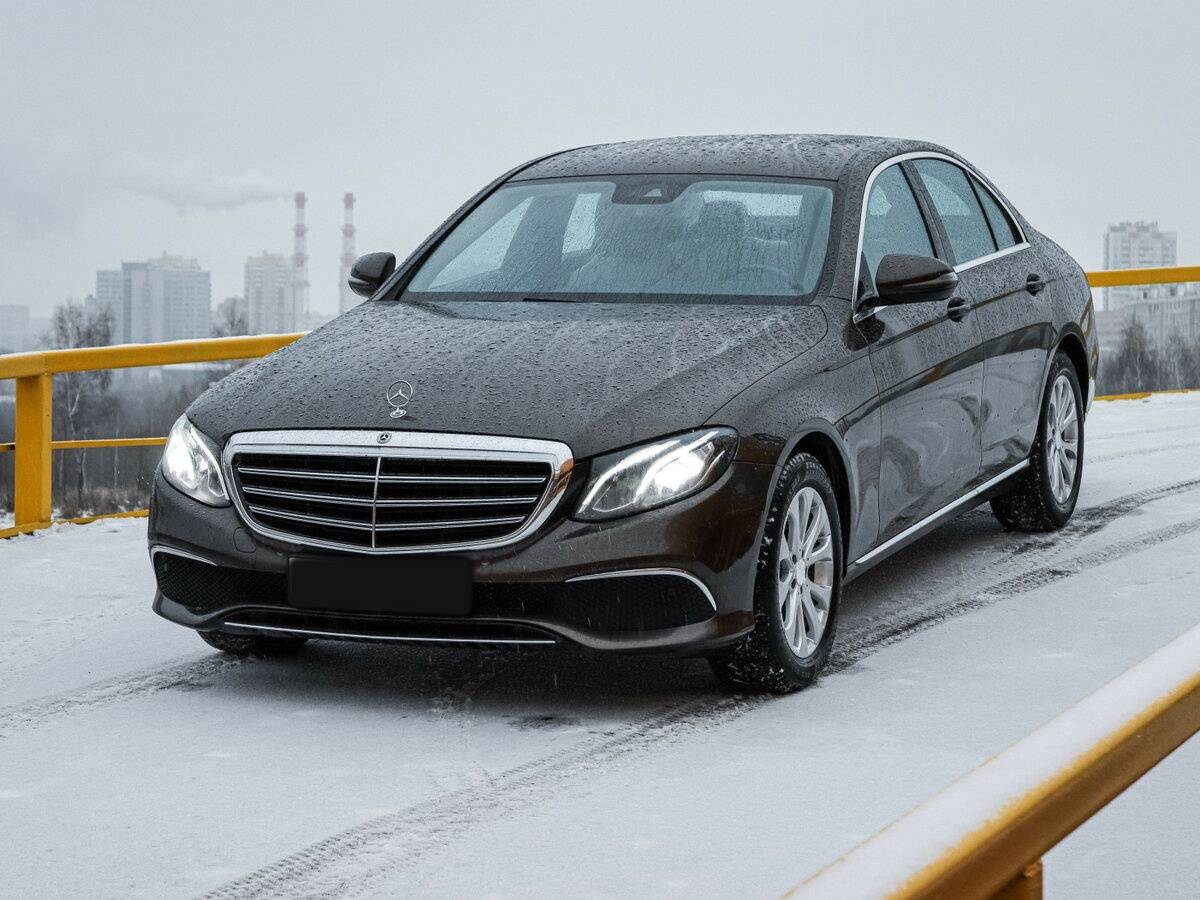 Mercedes-Benz E-Класс с пробегом — 2016 год. Посмотреть фото