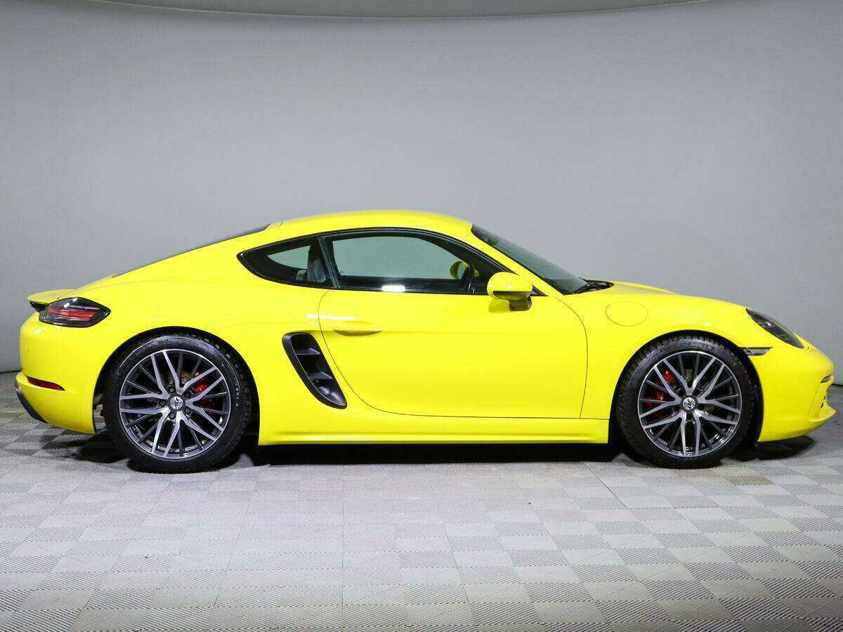 Porsche Cayman с пробегом — 2020 год. Фото: #2