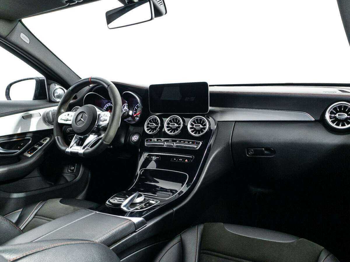 Mercedes-Benz C-Класс AMG с пробегом — 2019 год. Фото: #8
