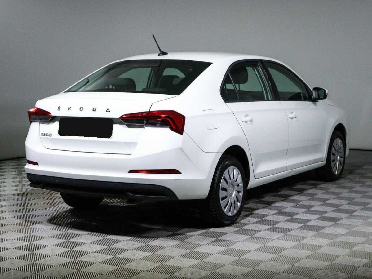 Skoda Rapid с пробегом — 2020 год. Фото: #4