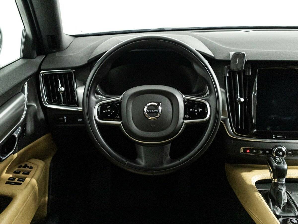 Volvo V90 с пробегом — 2018 год. Фото: #19