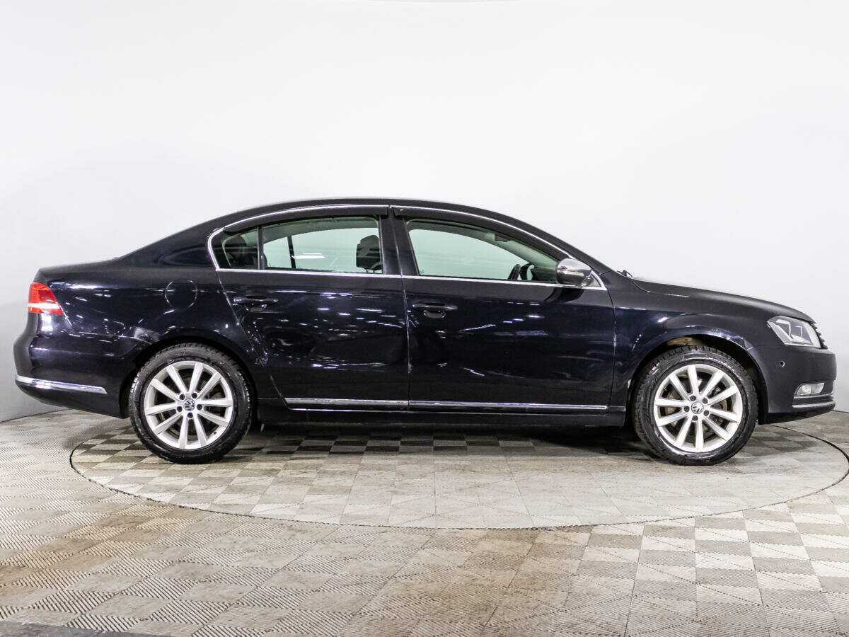 Volkswagen Passat с пробегом — 2012 год. Фото: #3