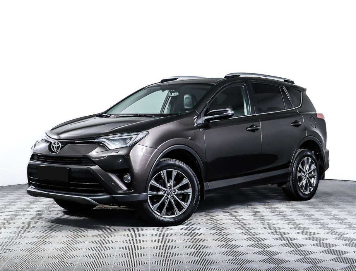 Toyota RAV4 с пробегом — 2018 год. Посмотреть фото