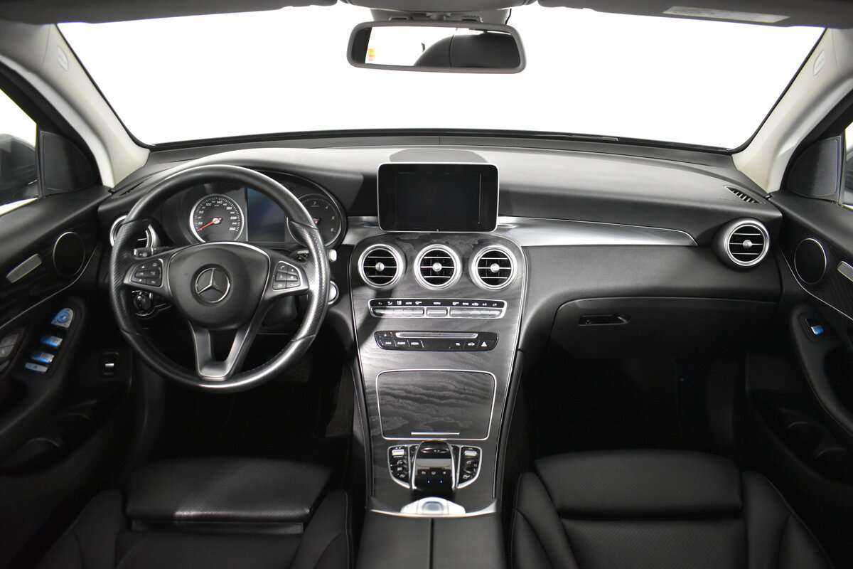 Mercedes-Benz GLC с пробегом — 2015 год. Фото: #8