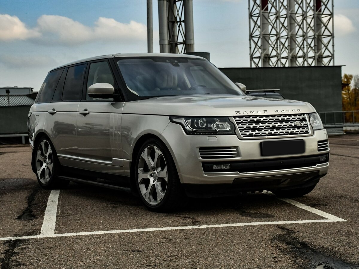Land Rover Range Rover с пробегом — 2017 год. Фото: #2