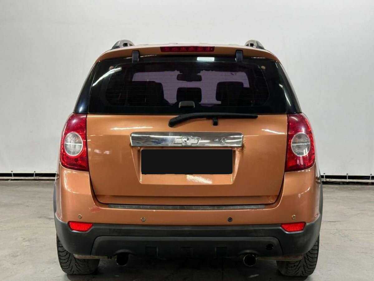 Chevrolet Captiva с пробегом — 2007 год. Фото: #5