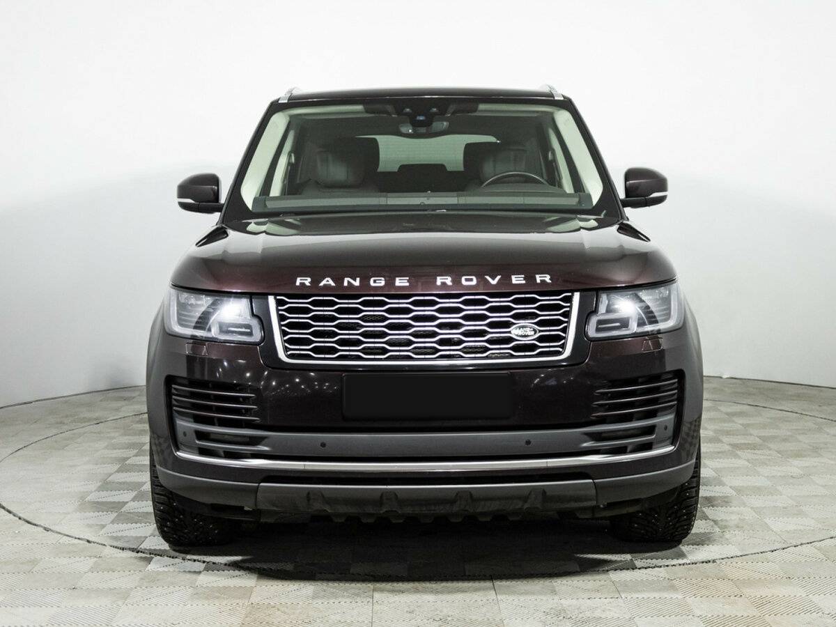 Land Rover Range Rover с пробегом — 2021 год. Фото: #1